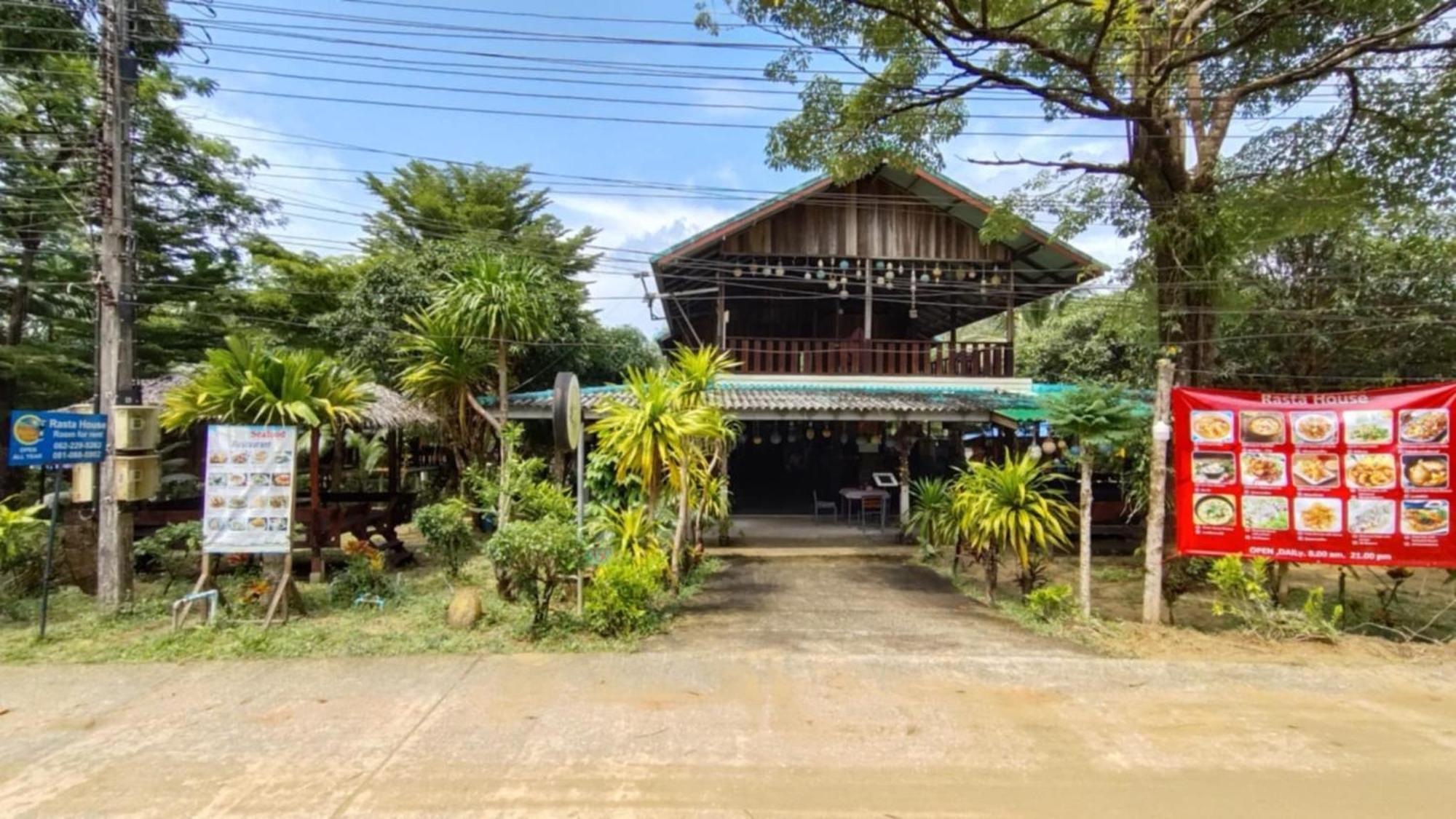 Rasta House,,Koh Phayam Hotel Exterior photo